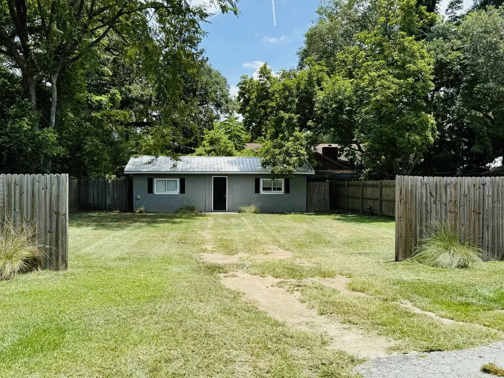 Affordable yard maintenance for beautiful yards across Climax, GA - Harper Hill Lawn Care