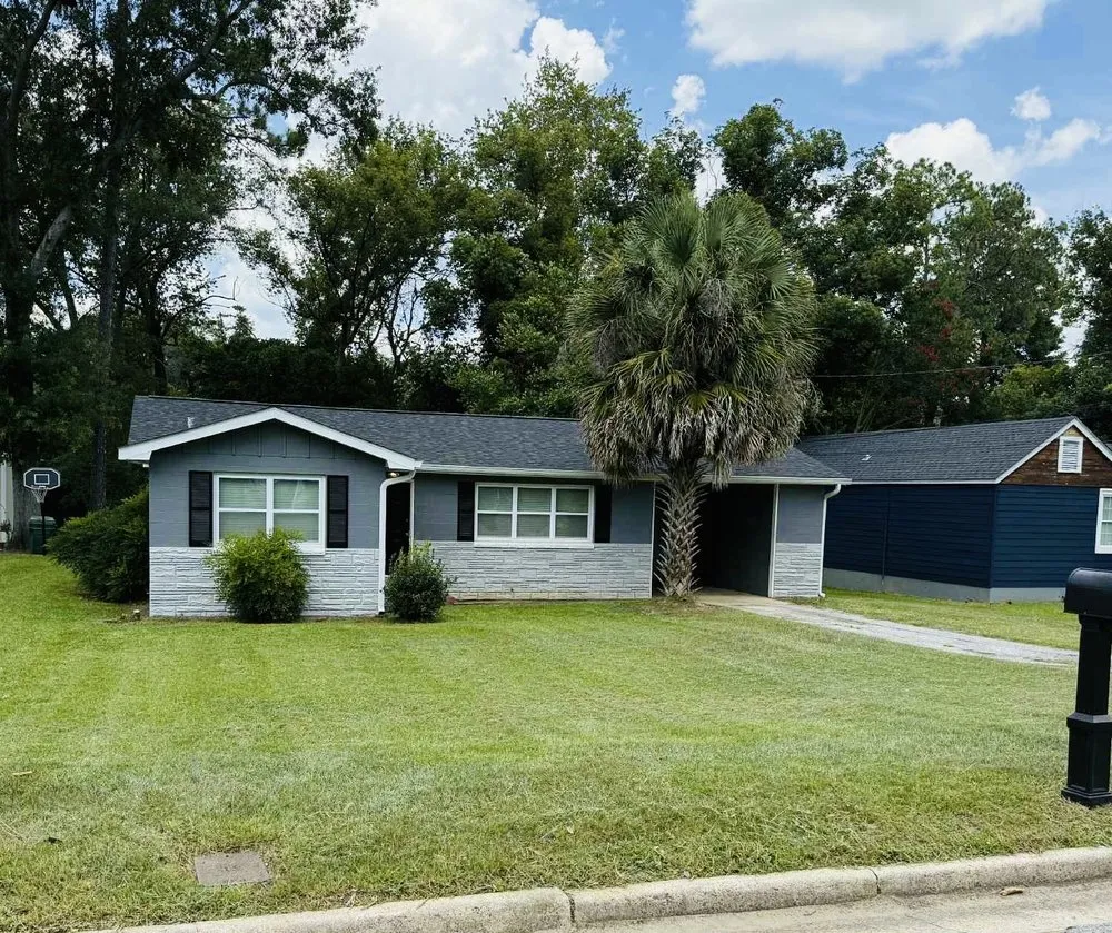 Expert yard maintenance for homes in Climax, GA by Harper Hill Lawn Care
