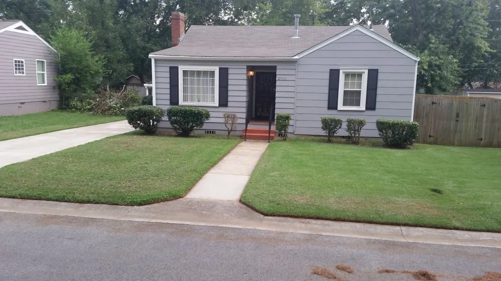 Expert garden landscaping experts serving Huntsville, AL - Harrell Lawn Care Services