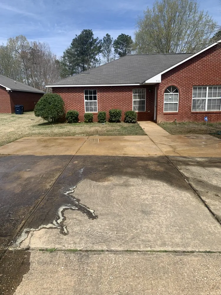 Expert landscaping services experts serving La Fayette, AL - Harrington Services