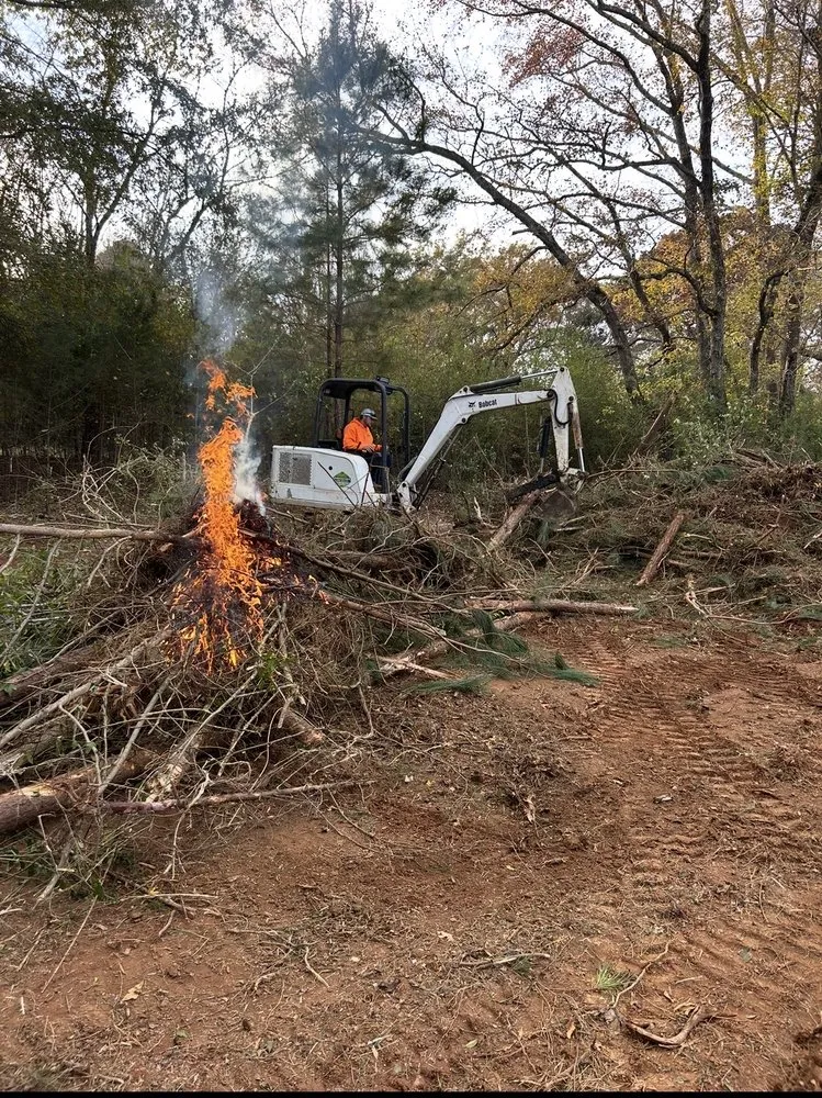 Trusted garden landscaping for beautiful yards across Norwood, NC - Harrington’s Lawn Service