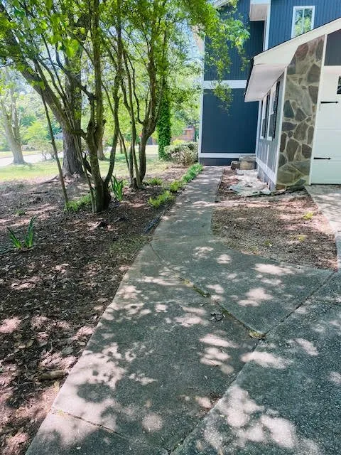 Local residential landscaping in Decatur, GA by Harris & Lawncare