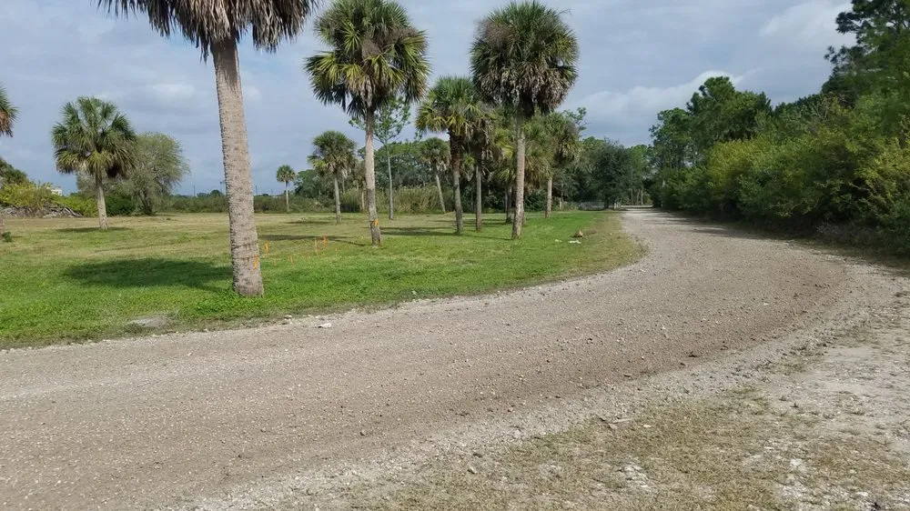 Custom garden landscaping experts serving Melbourne, FL - Harris Establishment