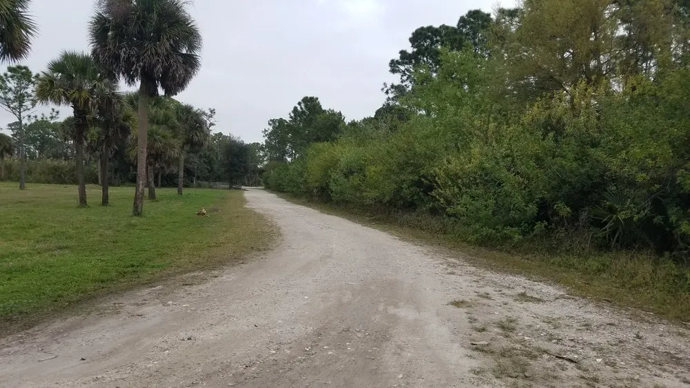 Local lawn care service in Melbourne, FL by Harris Establishment