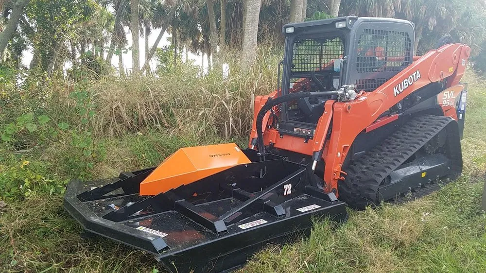 Reliable lawn care service experts serving Melbourne, FL - Harris Establishment