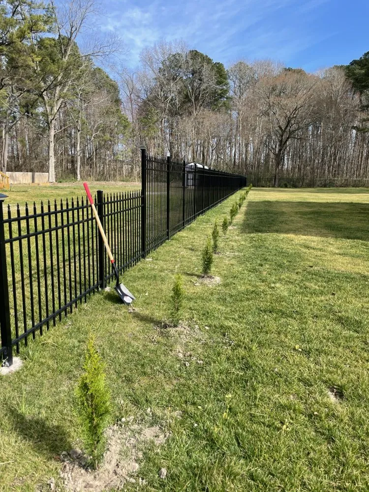 Reliable yard maintenance experts serving Chesapeake, VA - Harris Landscapes