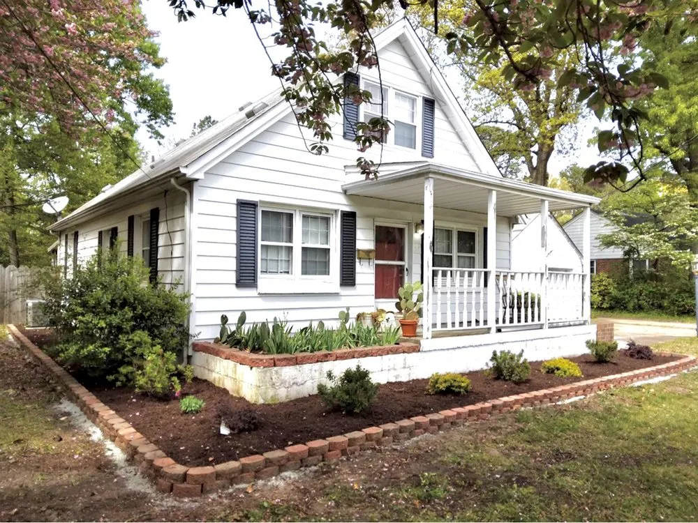 Trusted residential landscaping experts serving Chesapeake, VA - Harris Landscapes