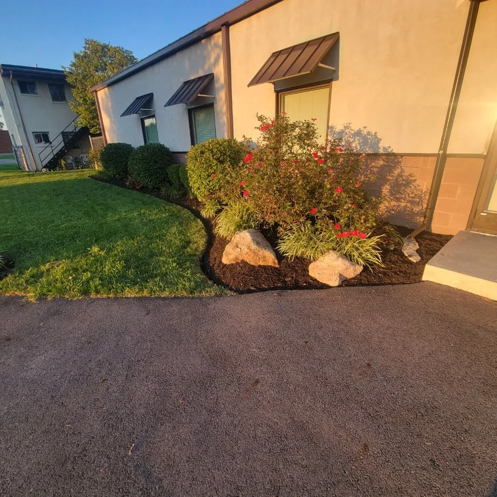 Custom garden landscaping for homes in Columbus, OH by Harris Landscaping & Design