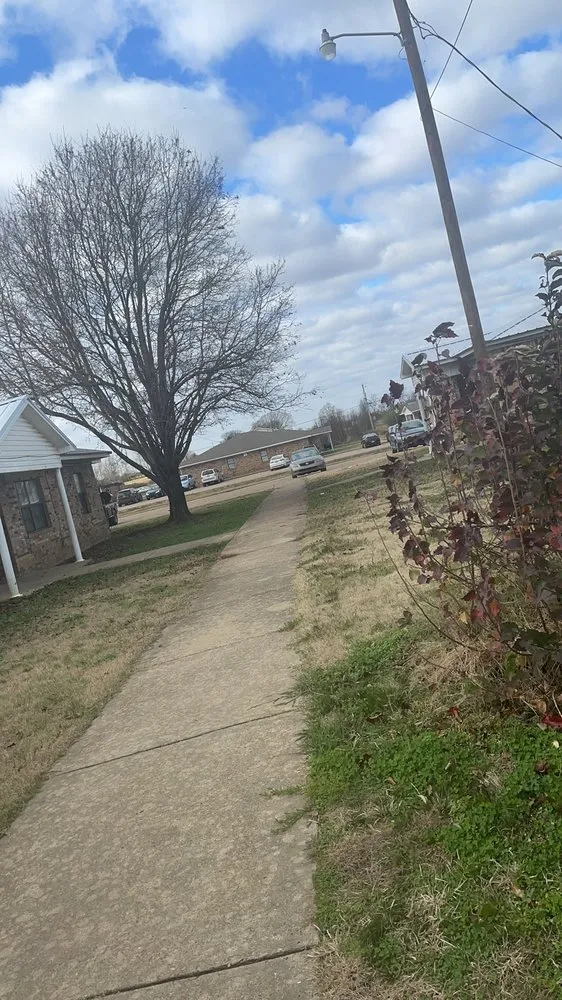 Expert lawn care service in Batesville, MS - Harris Landscaping & More