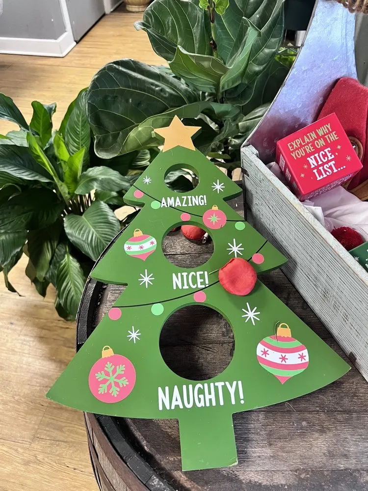 Affordable lawn care service with custom design across Orlando, FL - Harris Landscaping Services & Garden Center