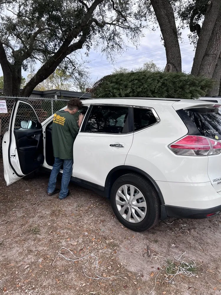 Top-rated lawn care service experts serving Orlando, FL - Harris Landscaping Services & Garden Center