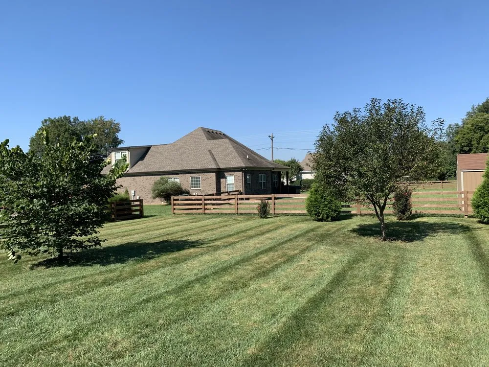 Expert residential landscaping near you in Bowling Green, KY by Harris Lawn and Landscape