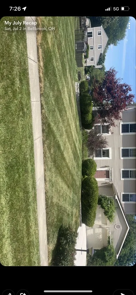 Expert garden landscaping experts serving Dayton, OH - Harris Lawn Care