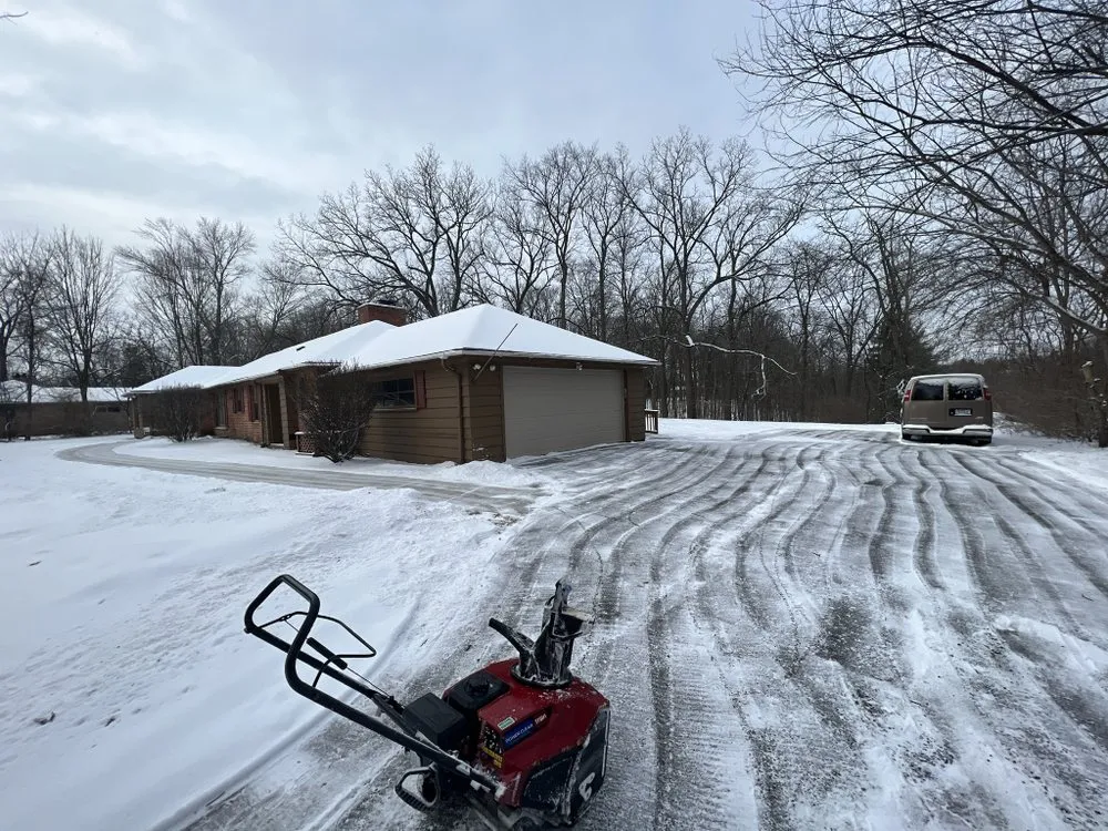 Trusted residential landscaping experts serving Pontiac, MI - Harris Lawn Services