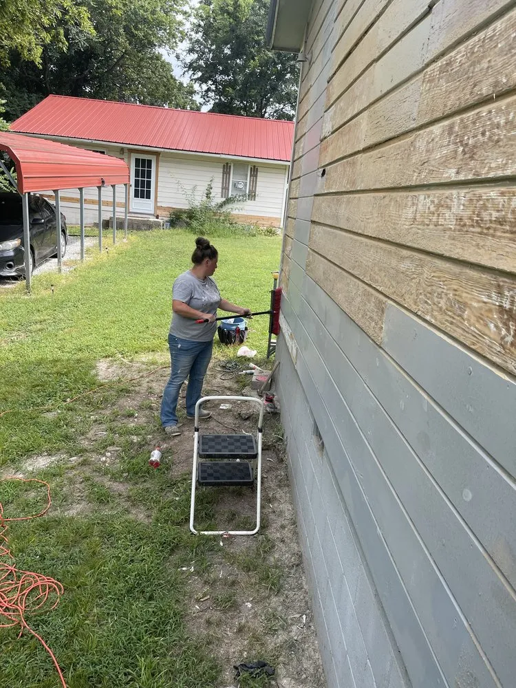 Reliable yard cleanup service in Colcord, OK - Harris Pro Services
