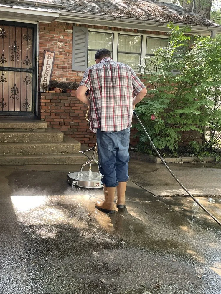 Custom outdoor landscaping experts serving Colcord, OK - Harris Pro Services
