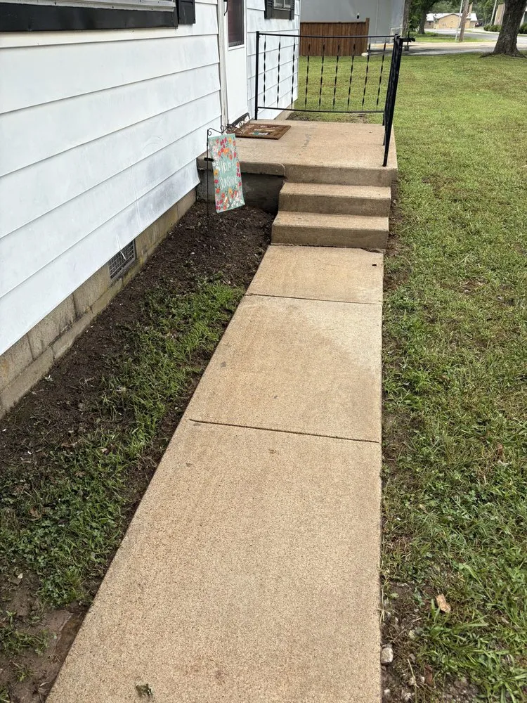 Reliable yard maintenance in Colcord, OK - Harris Pro Services