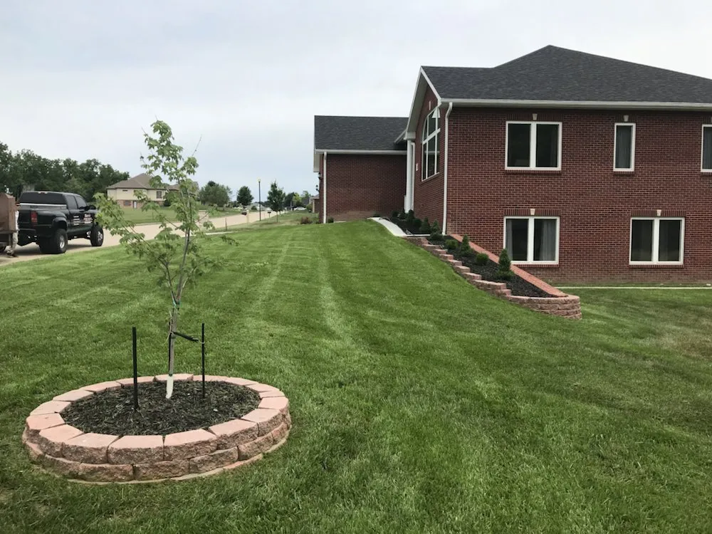 Top-rated outdoor landscaping in California, MO - Harris Property Services