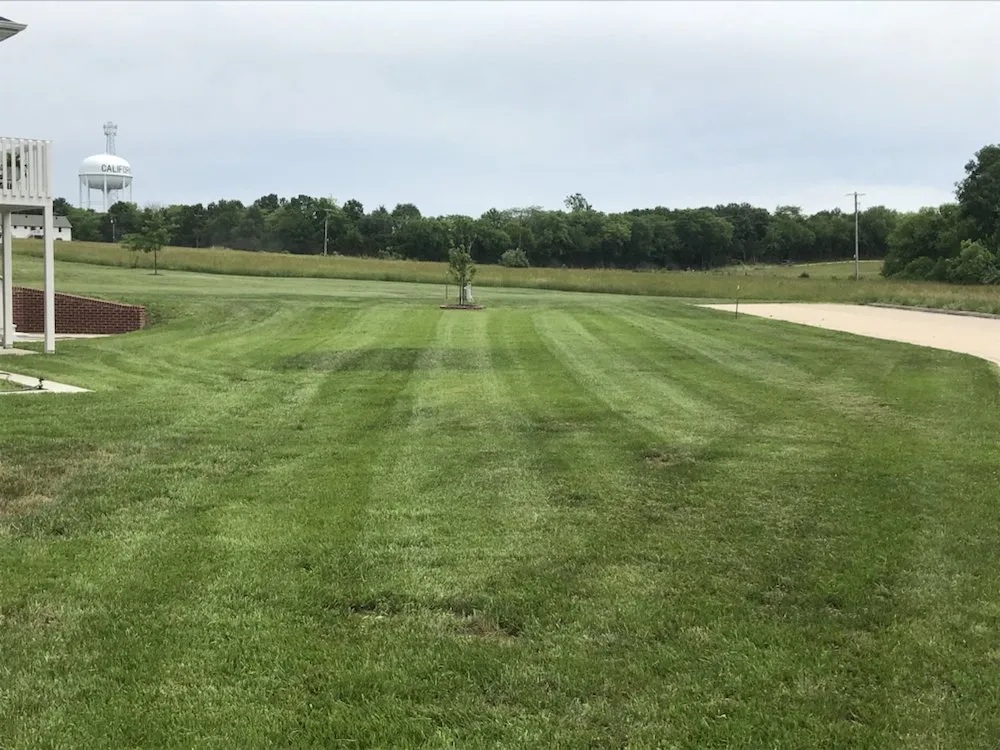 Custom yard maintenance in California, MO - Harris Property Services