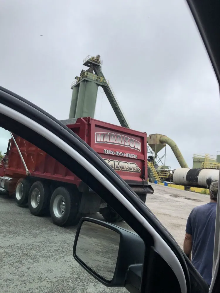 Trusted yard cleanup service for outdoor upgrades across Chester, VA - Harrison Paving