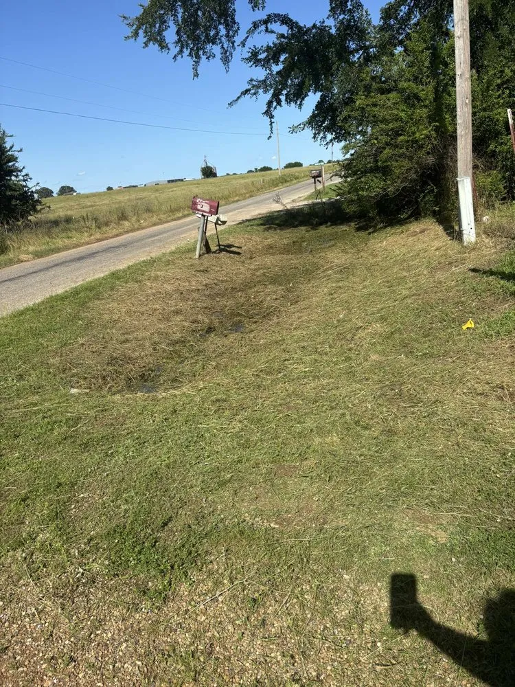 Affordable lawn mowing service experts serving Spiro, OK - Harrison's Lawn And Maintenance