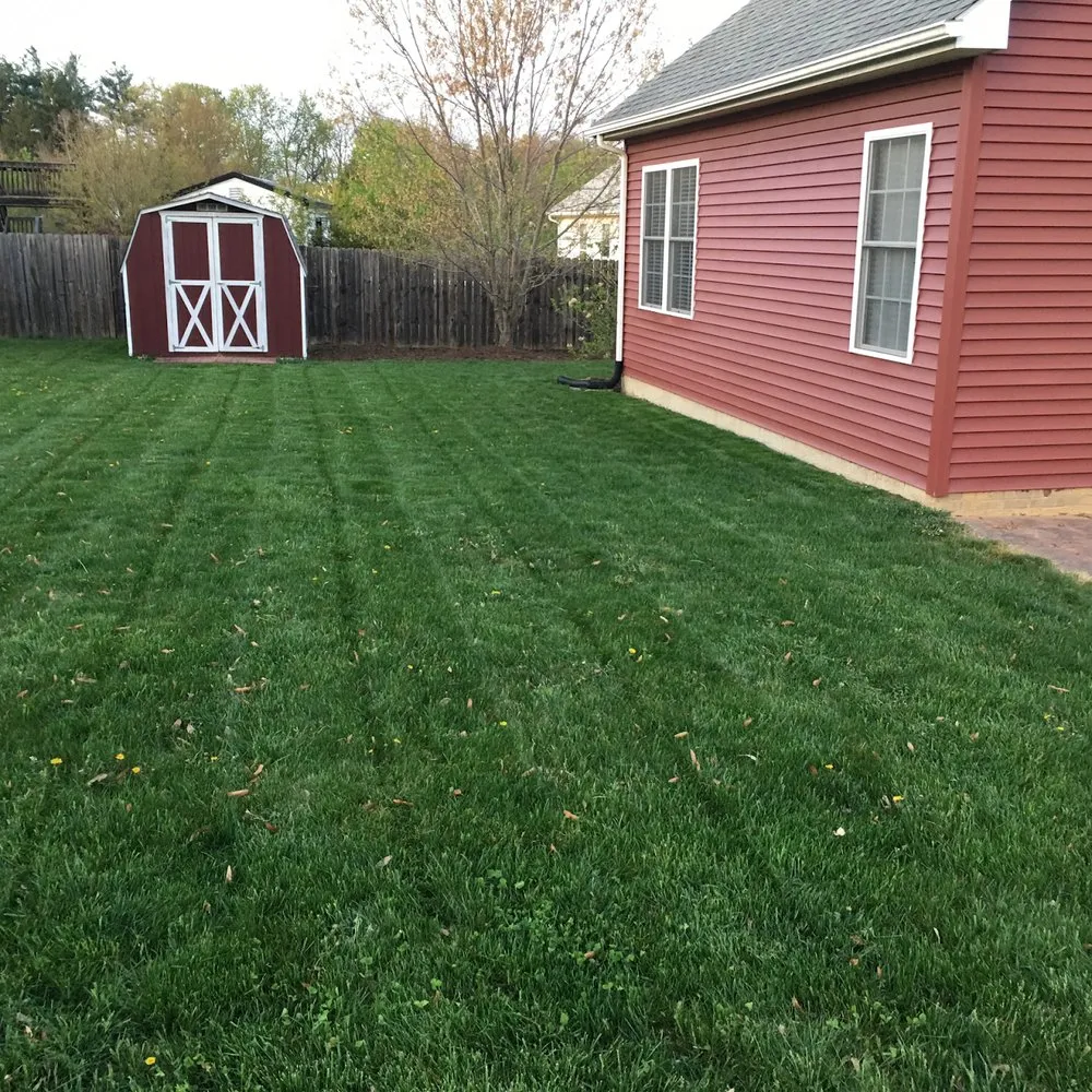 Trusted lawn mowing service in Waynesboro, VA - Harris’s Mowing Service