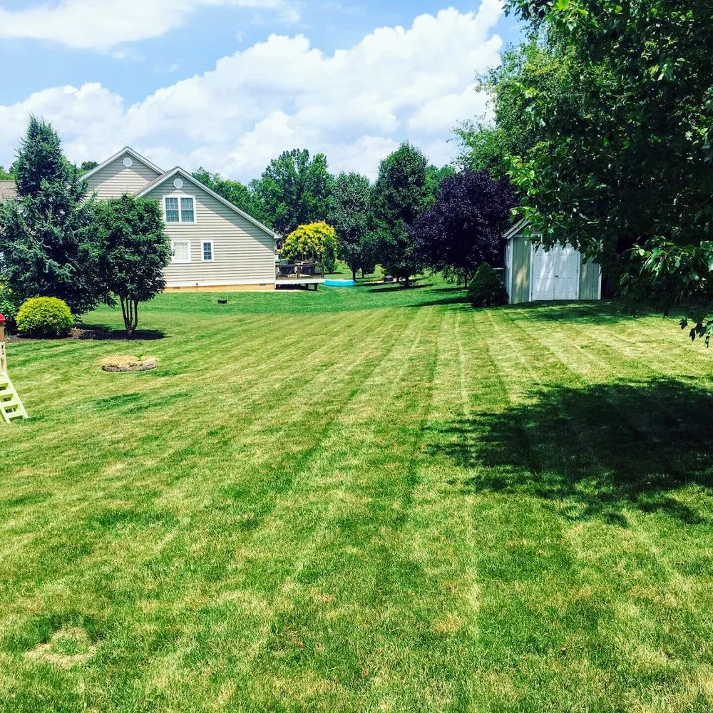 Affordable garden landscaping for homes in Waynesboro, VA by Harris’s Mowing Service