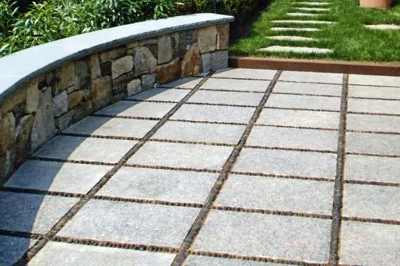 Custom yard maintenance experts serving Thornwood, NY - Harry Hudd Architectural Landscapes