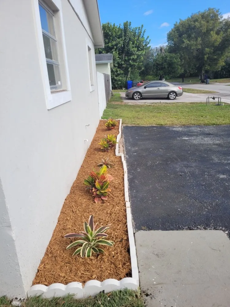 Trusted yard maintenance experts serving Pembroke Pines, FL - Harry The Lawn Ranger