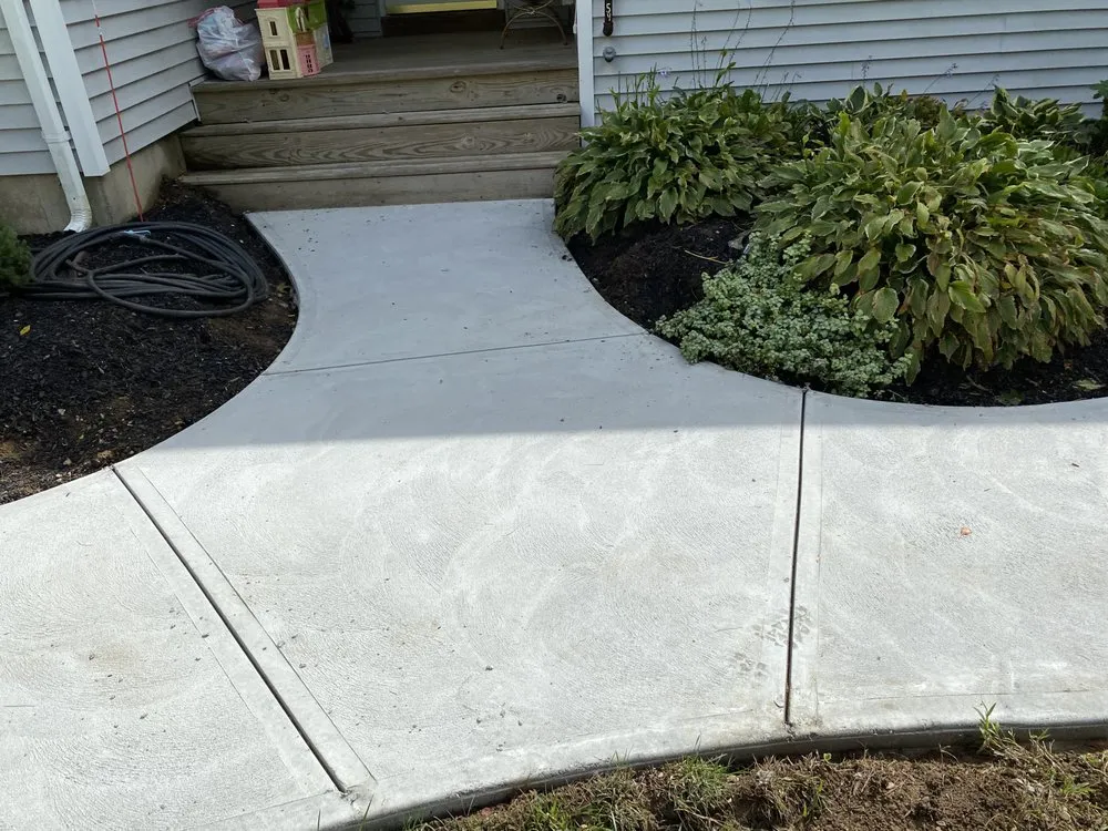 Custom yard cleanup service experts serving Charlton, MA - Hartland