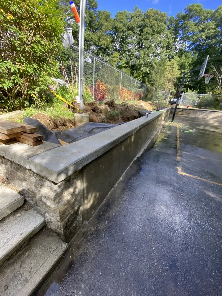 Expert lawn mowing service experts serving Charlton, MA - Hartland