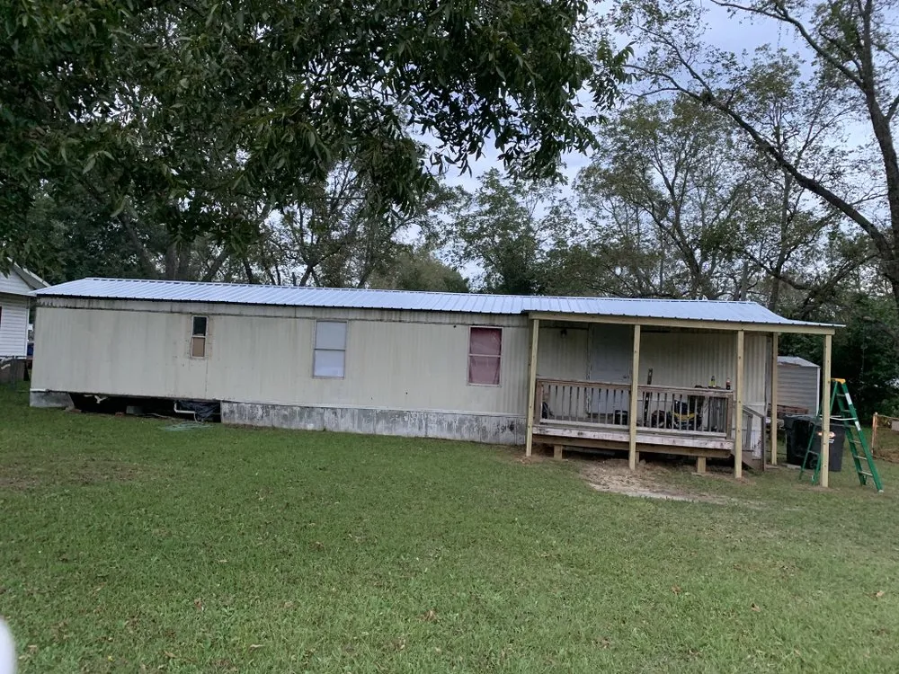 Affordable yard cleanup service experts serving Warner Robins, GA - Hartley Handyman Services