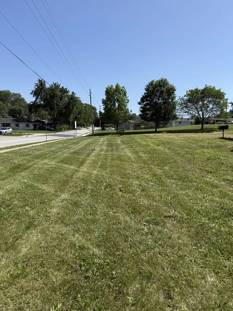 Top-rated landscape design experts serving Basehor, KS - Hartman Bros Lawn Care