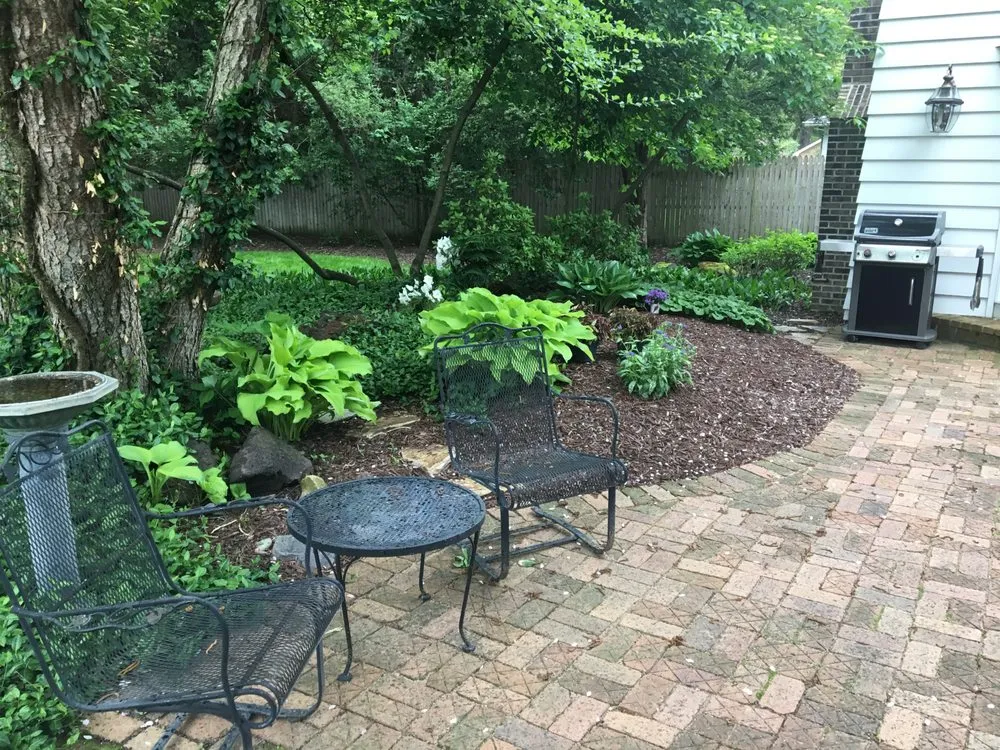 Affordable lawn care service experts serving Waverly, IA - Hartman Services