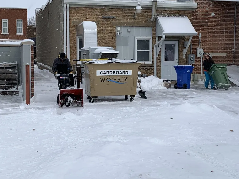 Custom garden landscaping for homes in Waverly, IA by Hartman Services