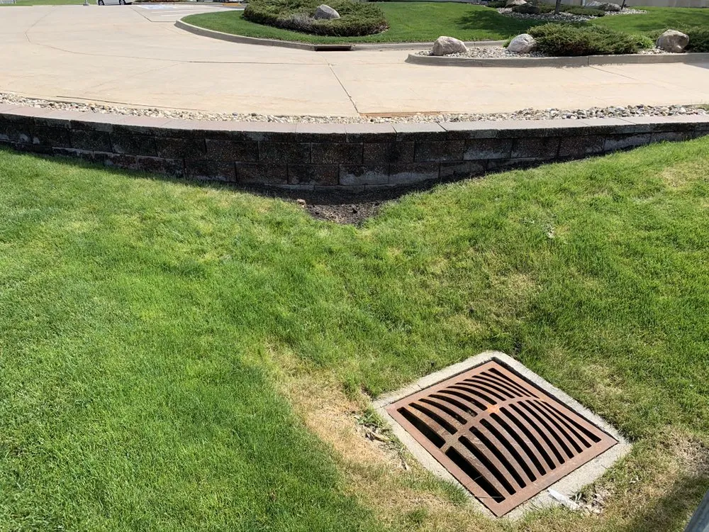 Professional yard maintenance experts serving Waverly, IA - Hartman Services