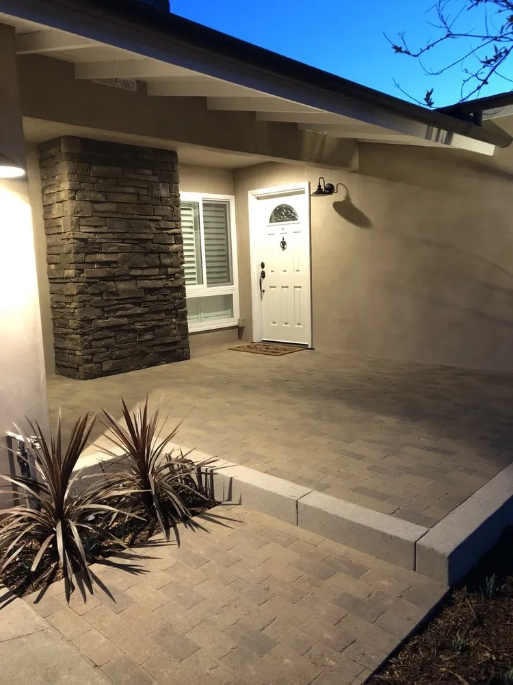Custom yard maintenance in Westminster, CA by Hartscape Company