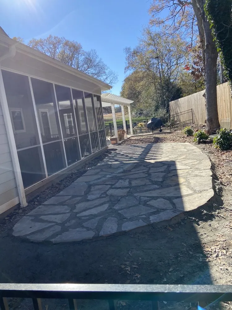 Professional garden landscaping in Hartwell, GA by Hartwell HomeWatch