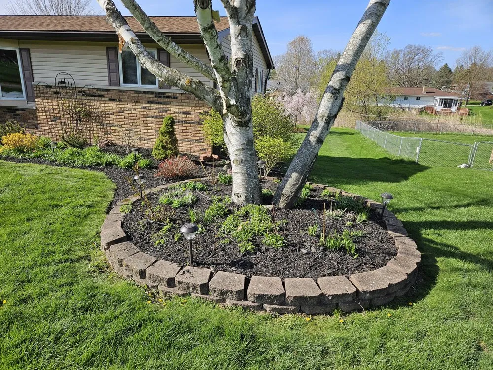 Reliable yard maintenance for homes across Lapeer, MI - Hartwell's Landscaping