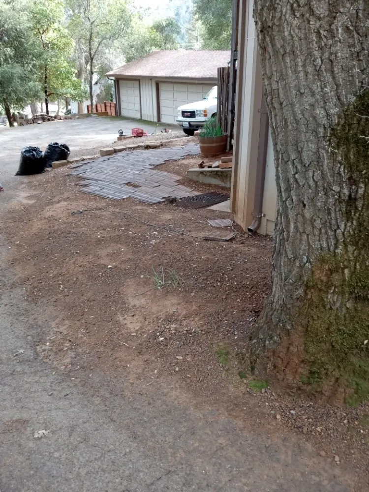 Top-rated residential landscaping in Clearlake, CA by Hartzell's Handyman Services