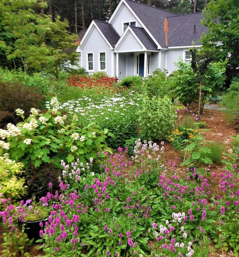 Top-rated landscape installation with custom design in Petersburg, KY by Harvest and Habitat