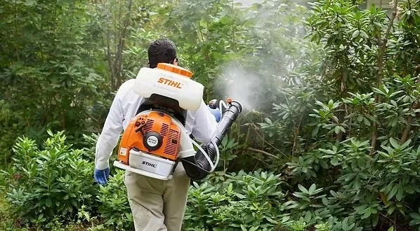 Local lawn mowing service experts serving Moon township, PA - Harvest Lawn Care