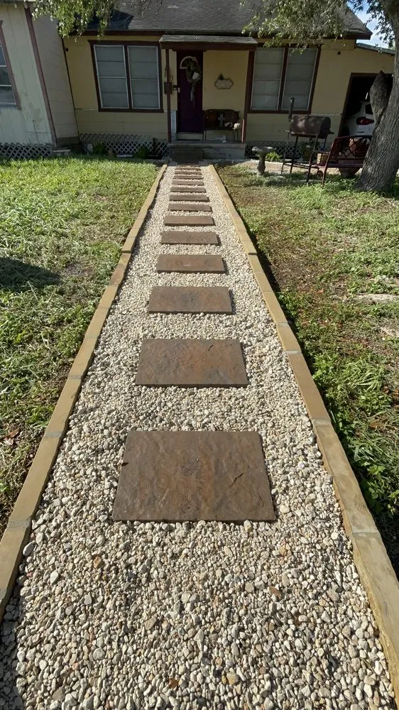 Trusted yard maintenance in Kingsville, TX - Harvey Landscaping