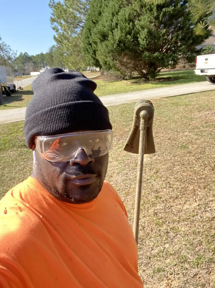 Expert yard maintenance experts serving Statesboro, GA - Harvey’s Lawn Service