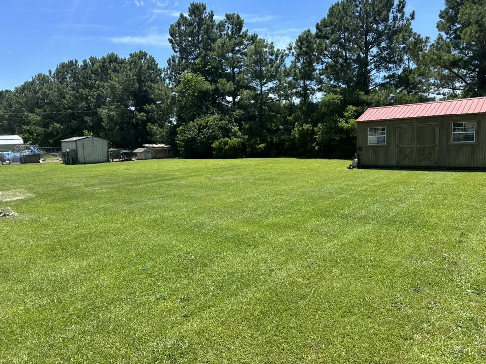 Trusted residential landscaping experts serving Havelock, NC - Harvey’s Quality Lawn care