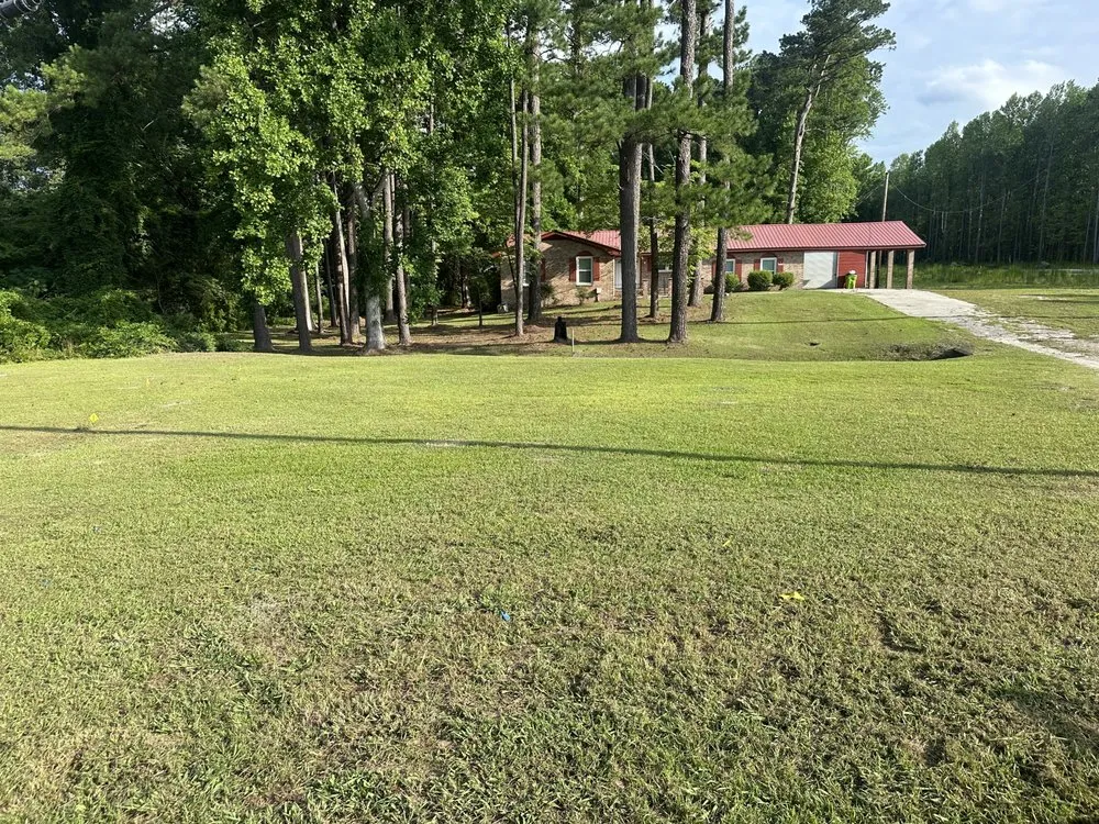 Reliable garden landscaping in Havelock, NC by Harvey’s Quality Lawn care