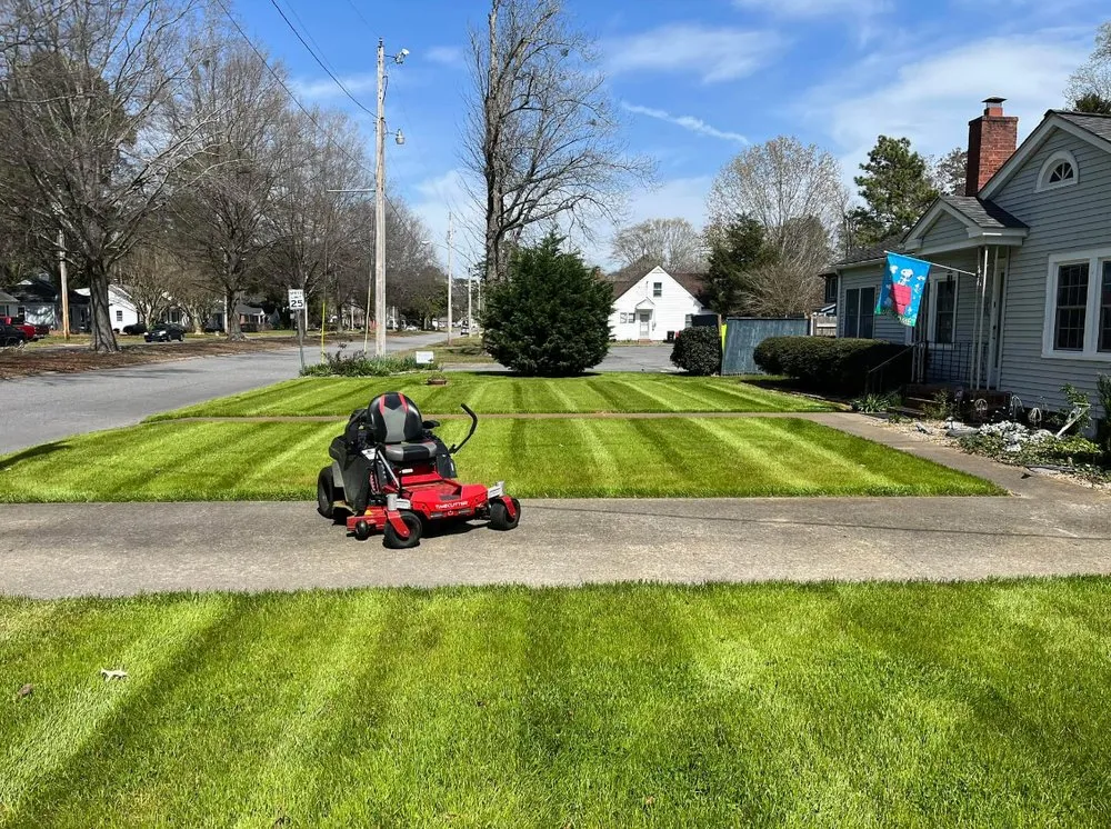 Trusted yard cleanup service in Elizabeth City, NC - Hashim Albarati Lawn Care and Landscaping