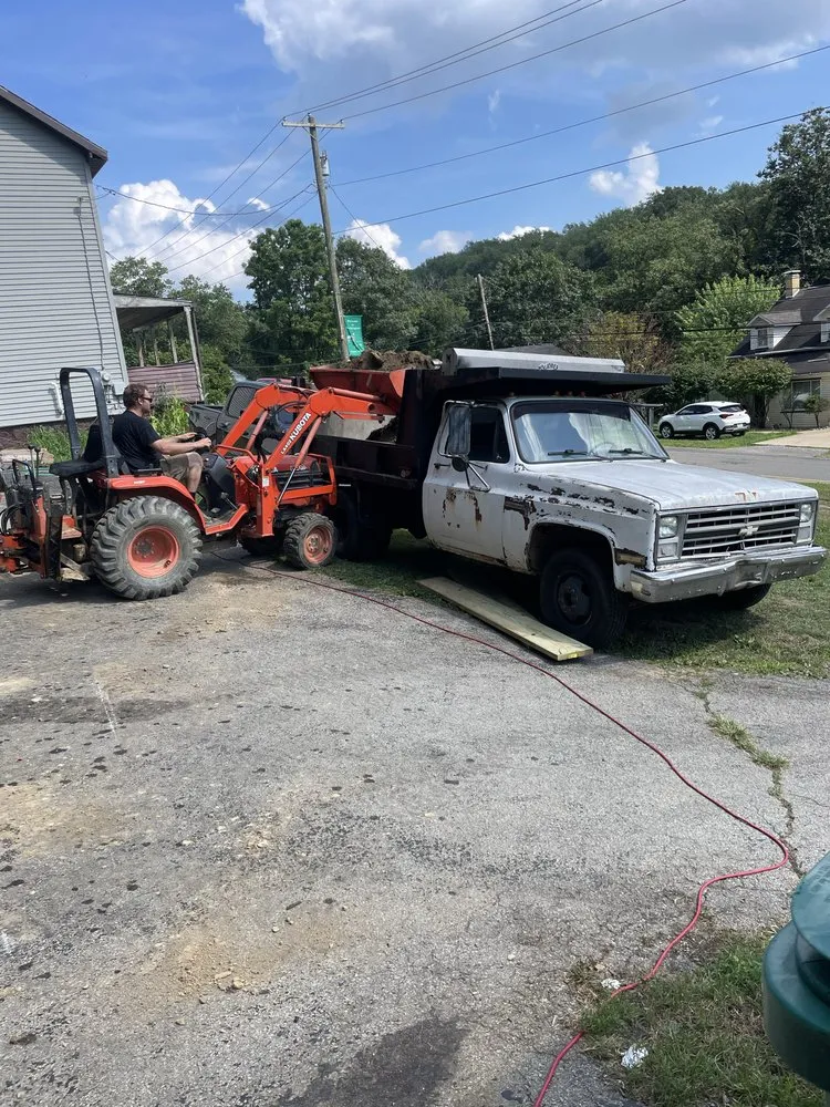 Professional lawn care service experts serving Worthington, PA - Haul-N-All Services