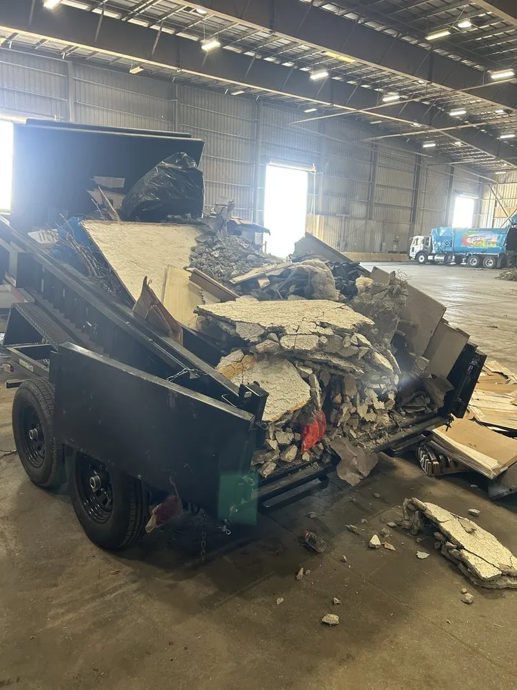 Custom yard maintenance experts serving Hesperia, CA - Haul n’ stuff