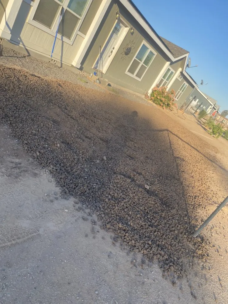 Affordable yard cleanup service experts serving Goodyear, AZ - Haulers Landscaping